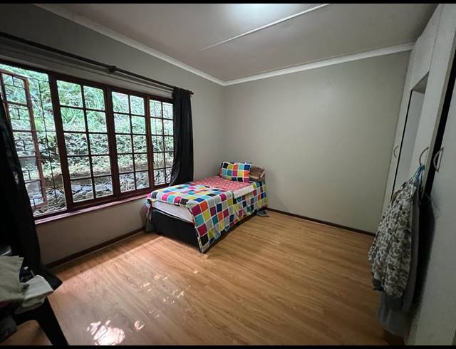 4 BEDROOM FREESTANDING FOR SALE IN CLARENDON